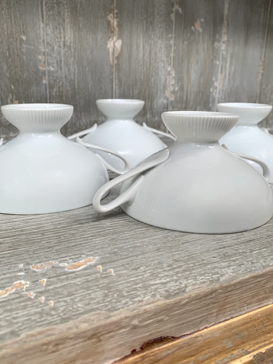 Set/4 Vintage Cream Soup Bowls