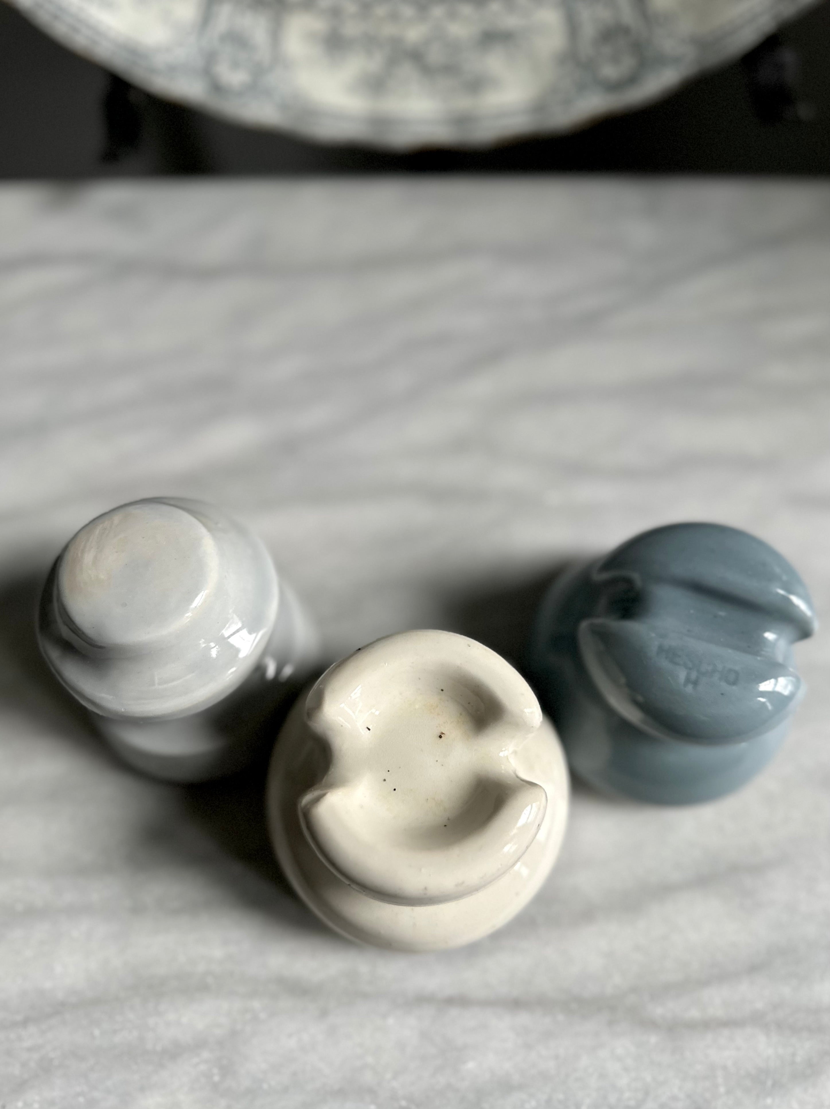 Vintage HESCHO Insulator