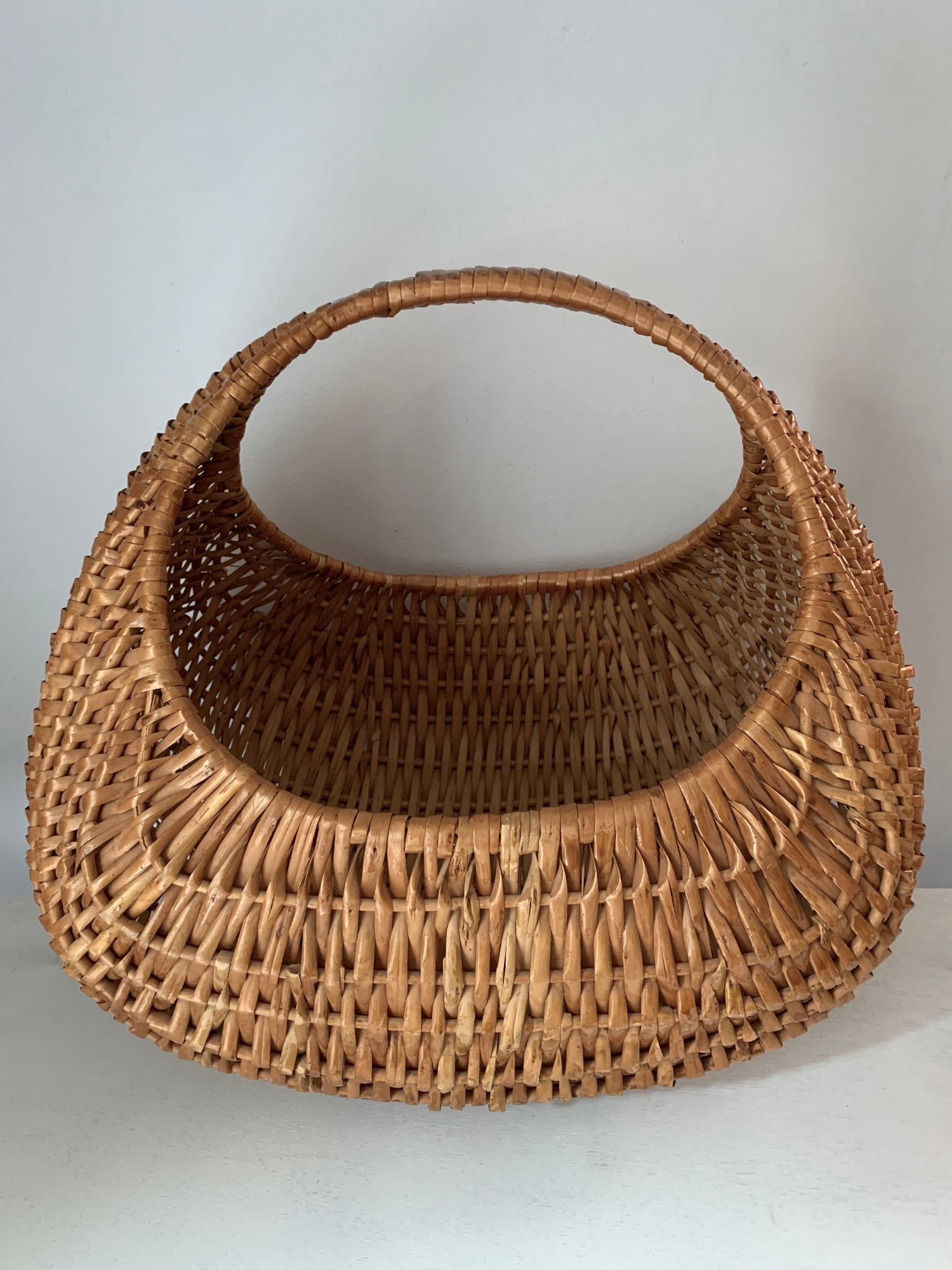 Vintage French Basket, 8/10