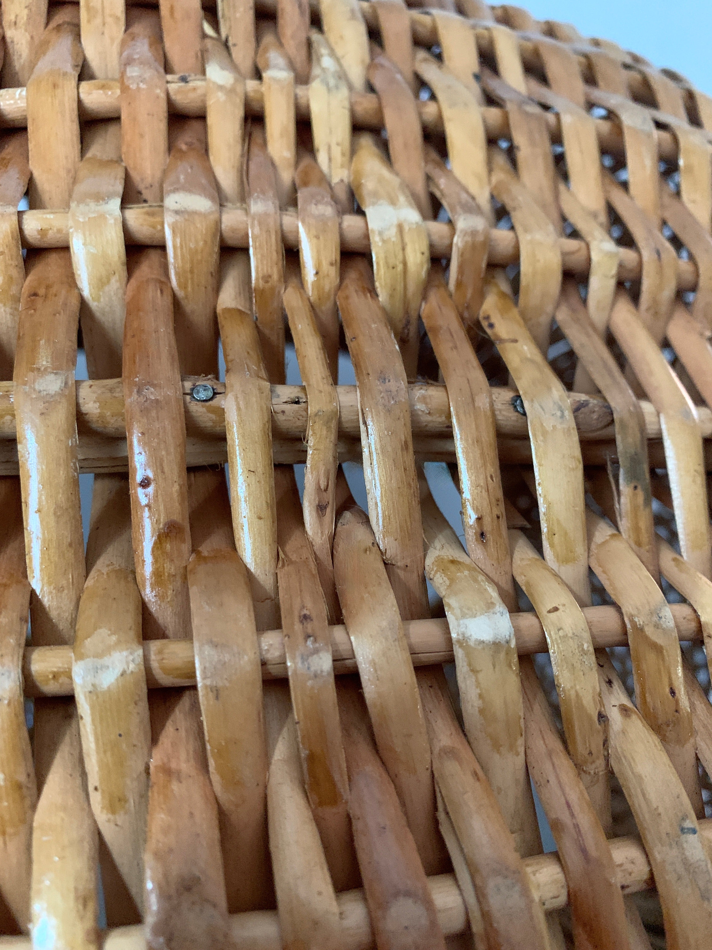 Vintage French Basket, 8/10