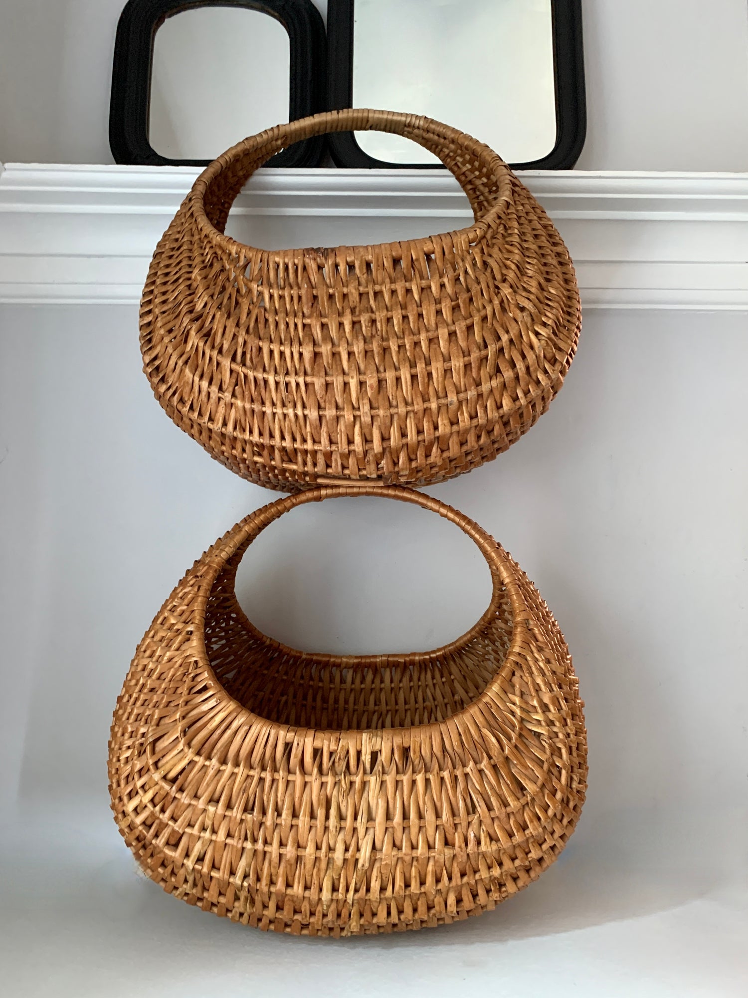 Vintage French Basket, 8/10