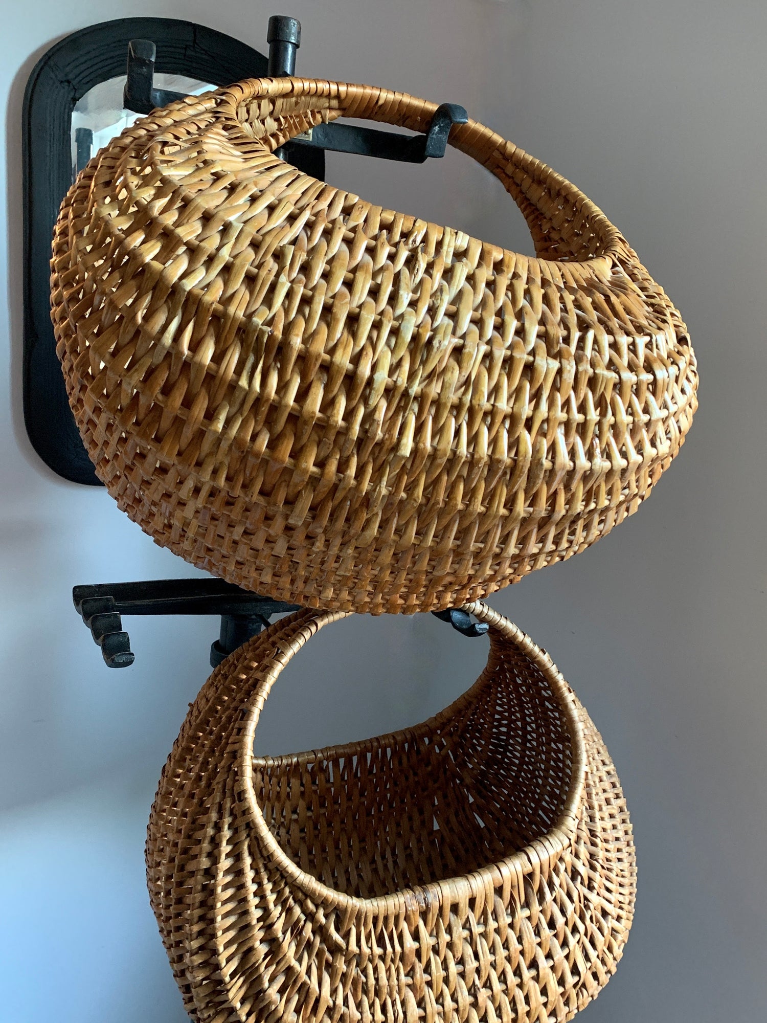Vintage French Basket, 8/10