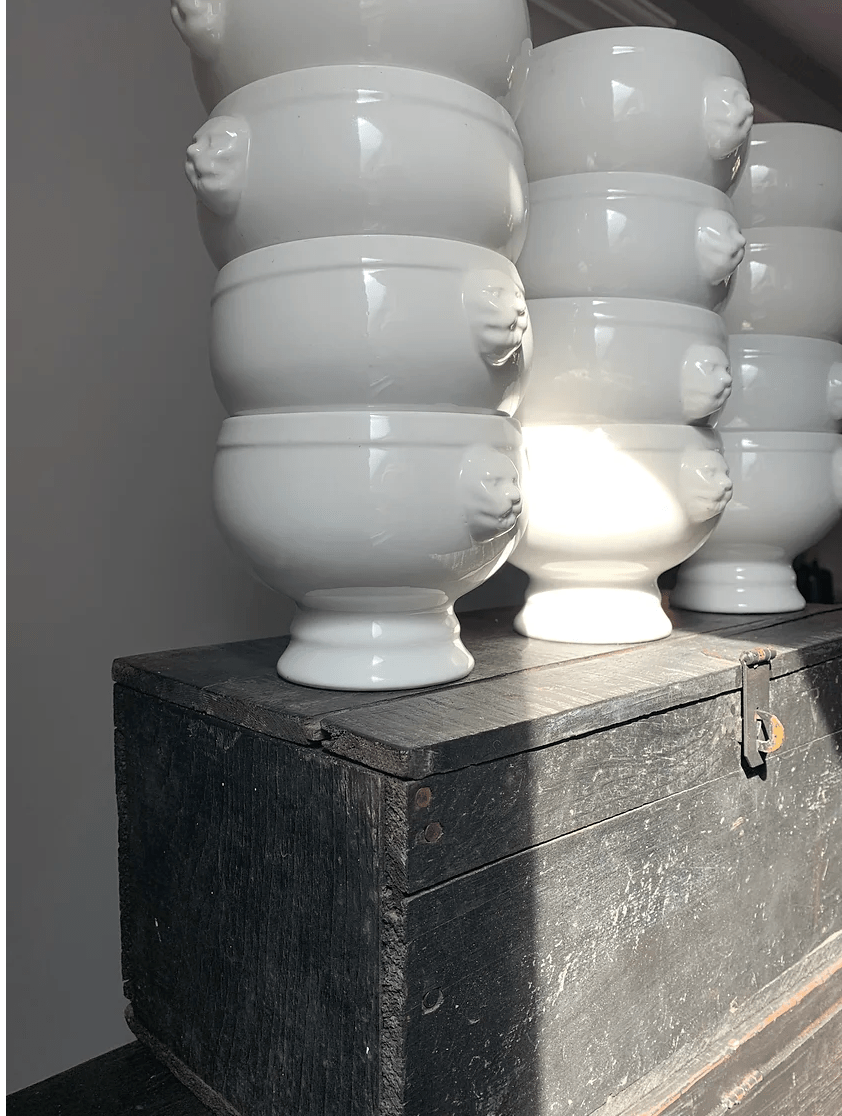 Vintage Lion Soup Tureen/Bowls