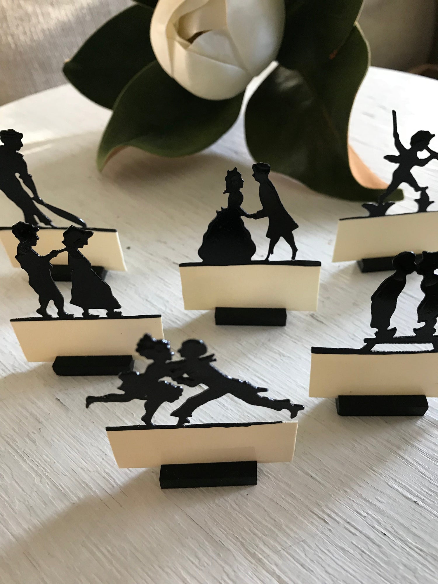 Vintage Set/6 Silhouette Place Cards
