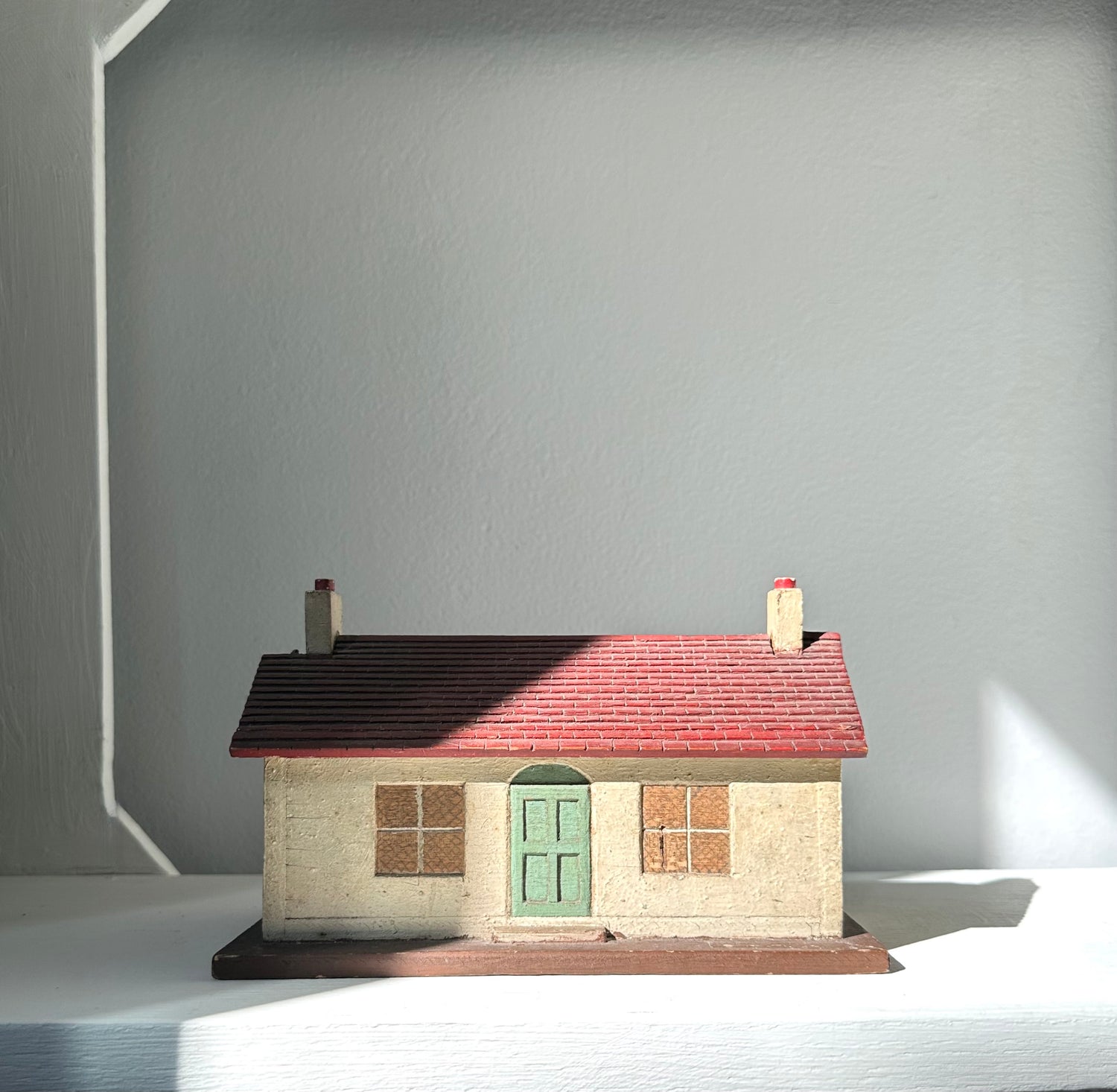 Vintage Toy Station House