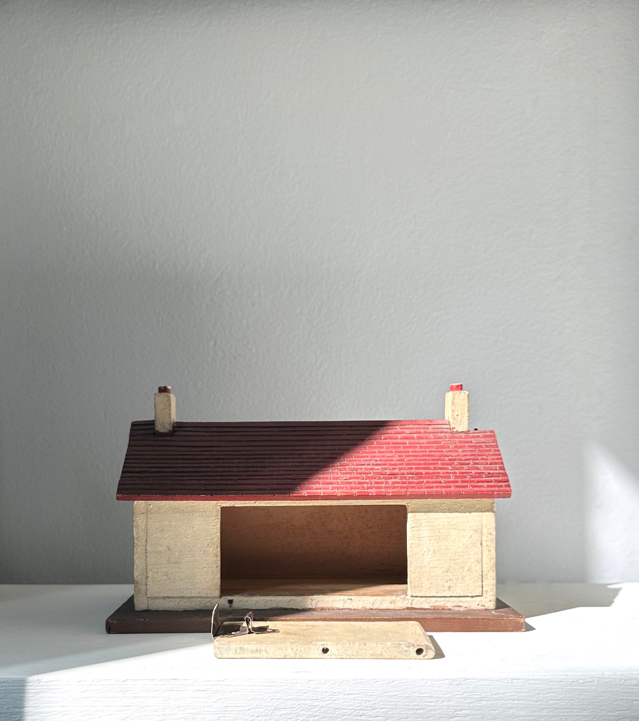 Vintage Toy Station House