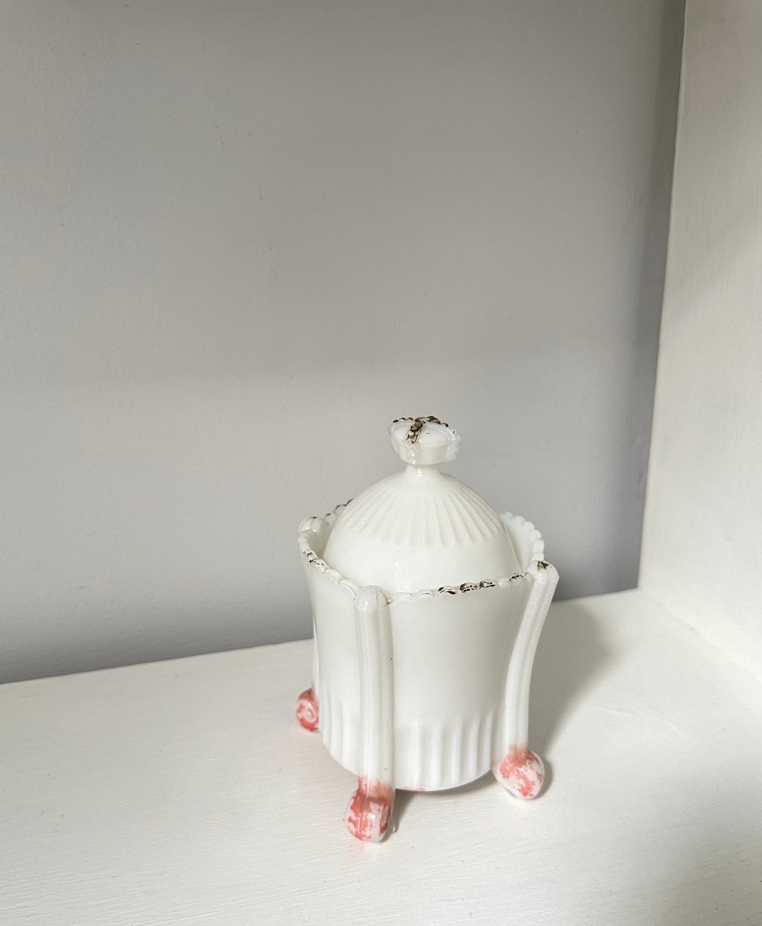 Westmoreland Specialty Co “Flute & Crown” Milk Glass Mustard Bowl with Lid, Original Label