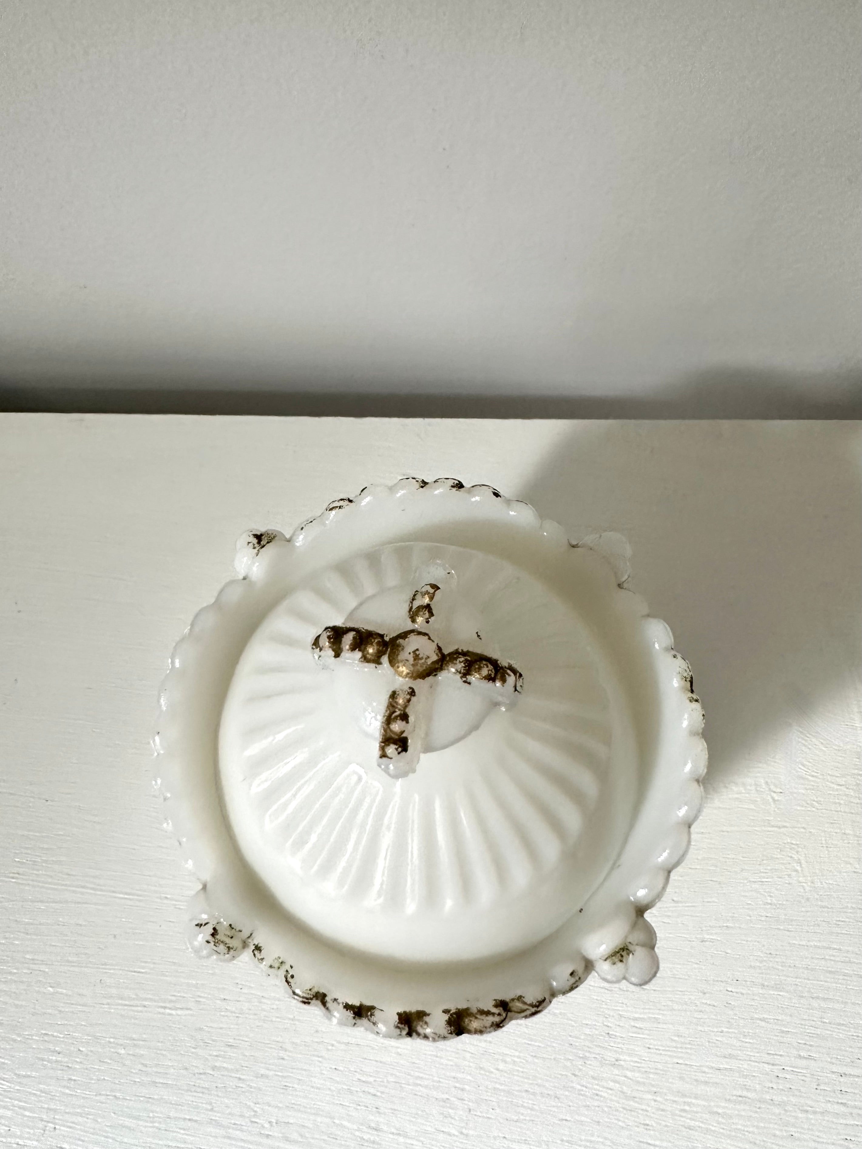 Westmoreland Specialty Co “Flute & Crown” Milk Glass Mustard Bowl with Lid, Original Label