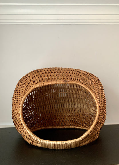 Vintage French Basket, 9/10