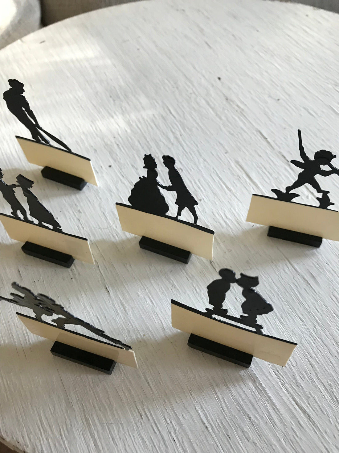 Vintage Set/6 Silhouette Place Cards